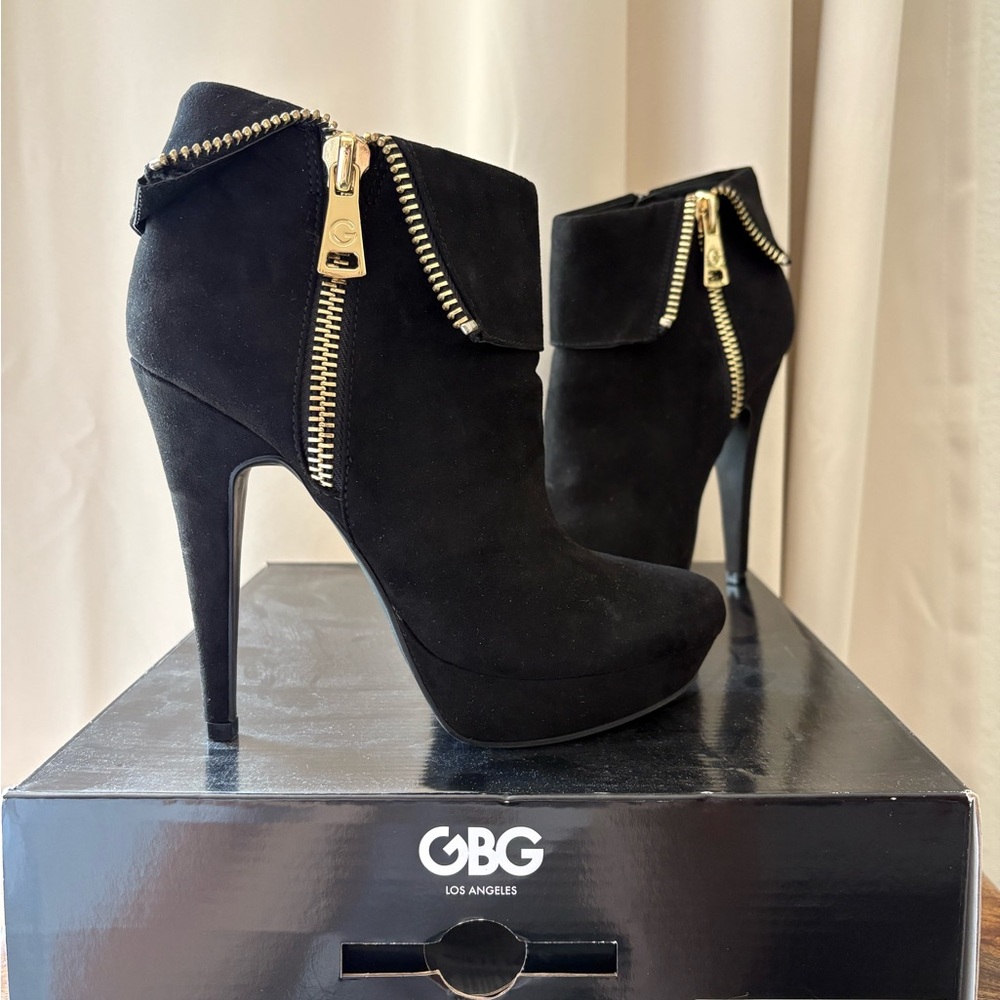 GBG Los Angeles Black Heeled Boots with Gold Accents